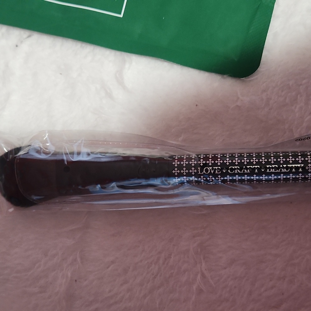 NEW!! Make Up Gift Set!!! Excellent Deal!! - Picture 9 of 14